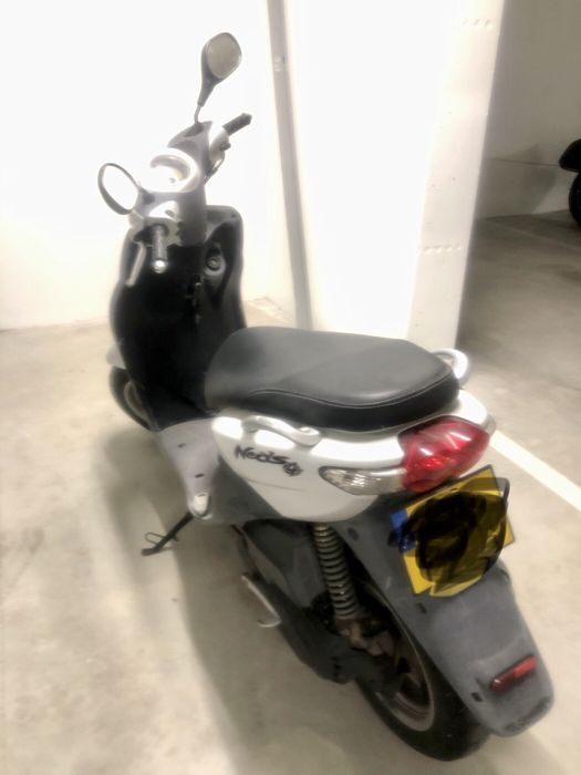 Scooter Yamaha NEOs 4 (4 tempos 50cc).