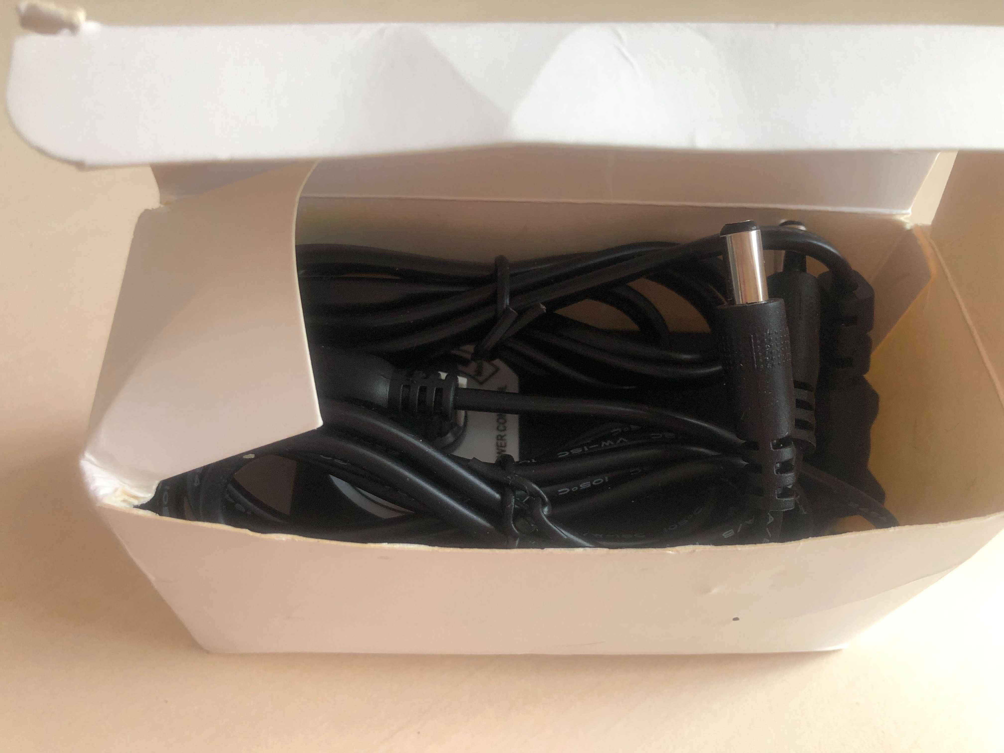 Блок живлення з регулюванням напруги 6-12 v