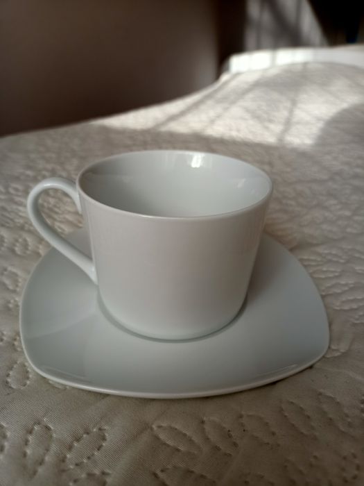 Filiżanka ze spodkiem