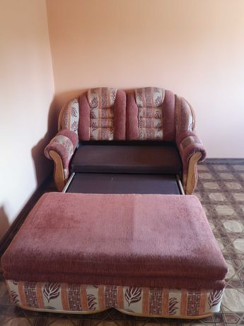 Rozkładana sofa dwuosobowa