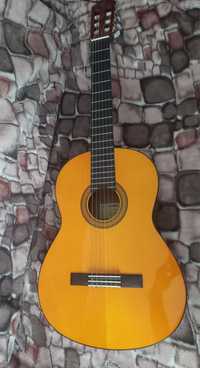 Гітара "Yamaha CG102"