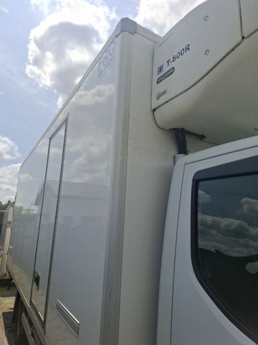 Chłodnia 5.40x86cm mercedes.ivecoMan.volvo Reno