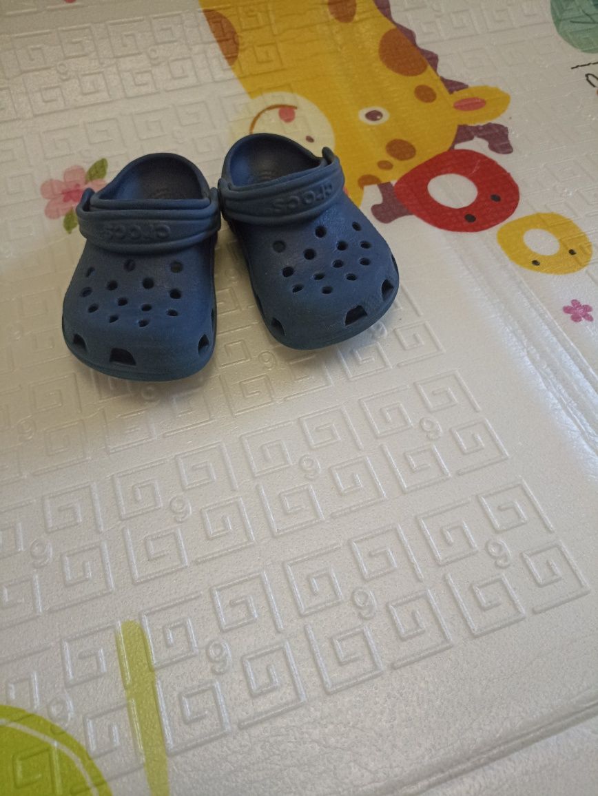 Crocs крокси дитячі в гарному стані