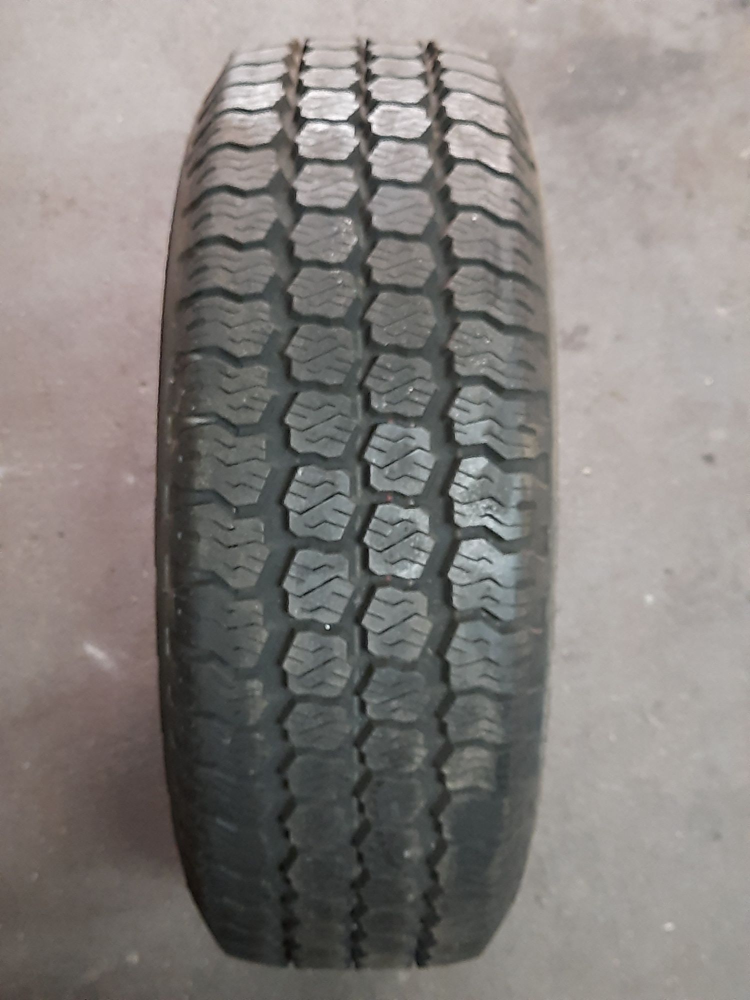 Opona 215/65R16C 106/104T Goodyear Cargo Vector