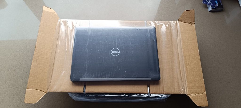 Portátil DELL 7290