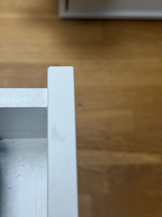 Przybiurkowa biała komoda na kółkach IKEA Micke