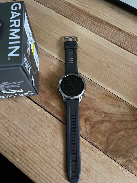 Smartwatch Garmin Fenix 7 (srebrno-grafitowy)