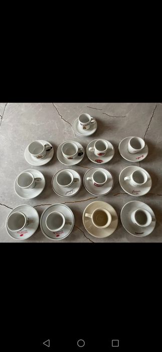 Chávenas de café diversas marcas