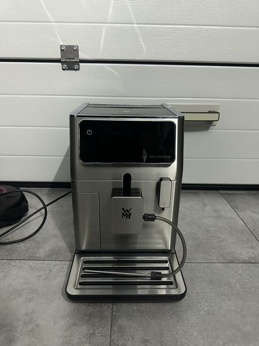 Продам кавоварку wmf