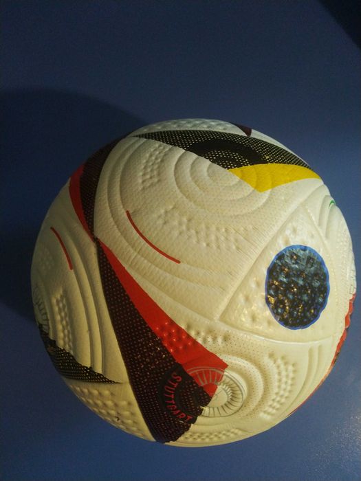 Футбольний м’яч UEFA Euro 24 League 5 р. надмiцний