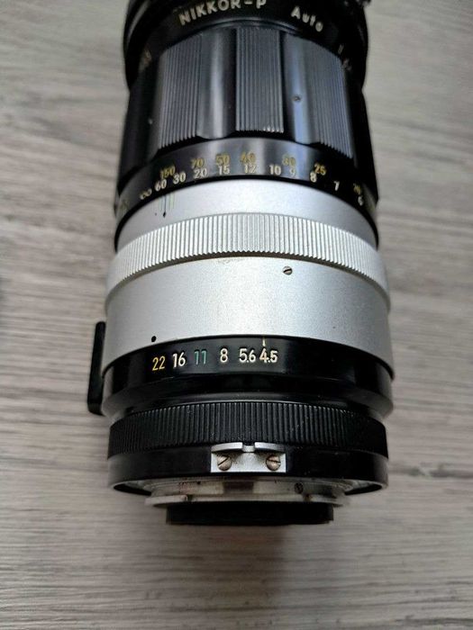 Nikkor-P auto 300 mm f/4.5 Nikon