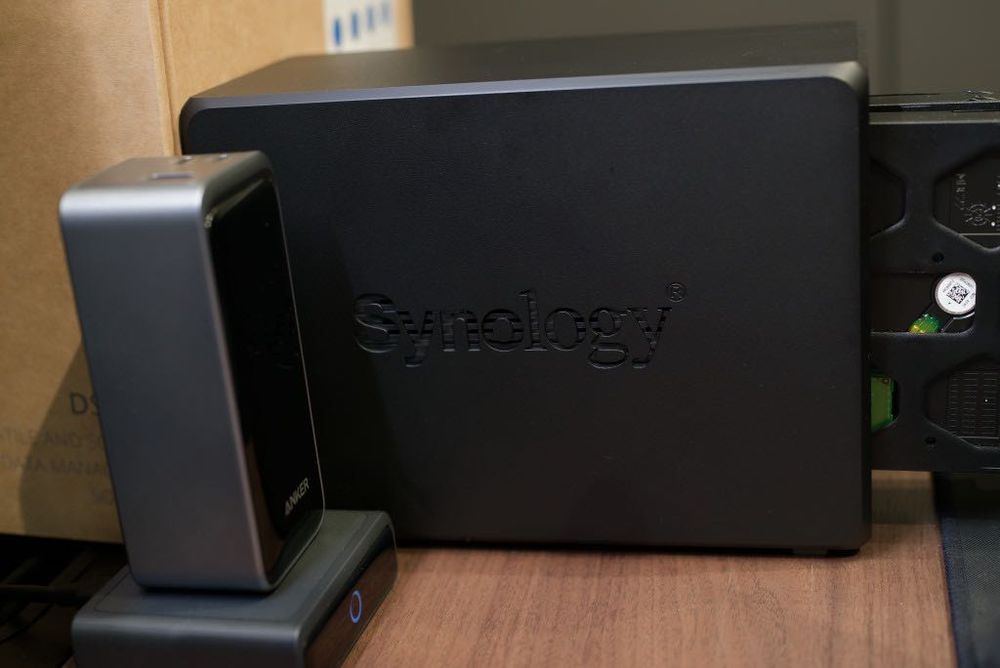 ** NAS Synology DS723+ + dyski HGST 2x18=36 TB - WSZYSTKO NÓWKI !!! **