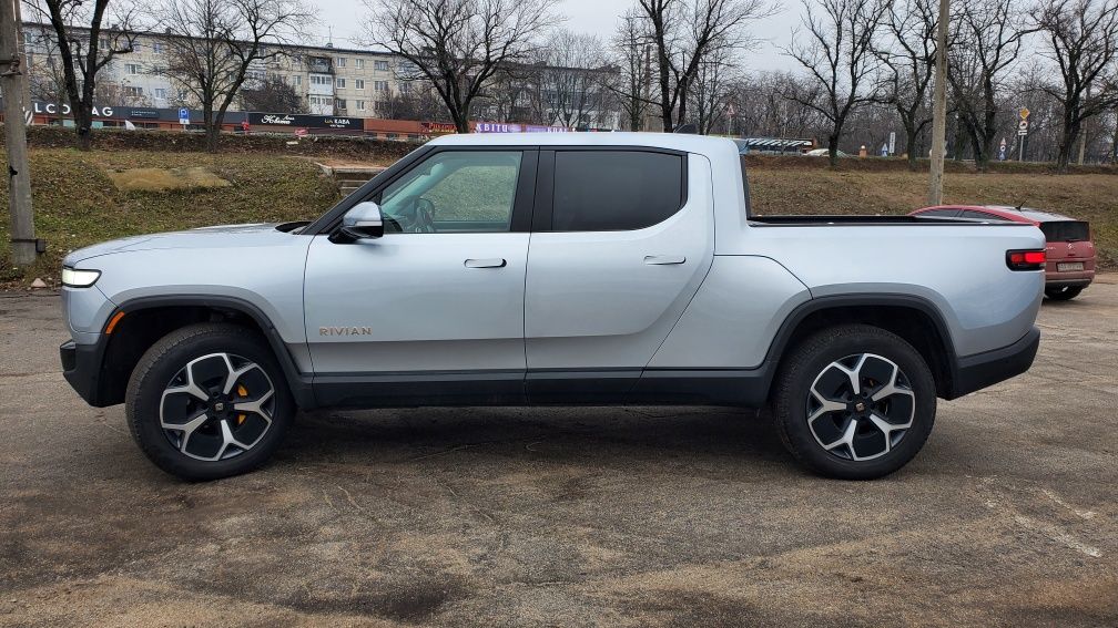 Rivian R1T 2022 135 кВт продаж/ обмін на квартиру в Києві