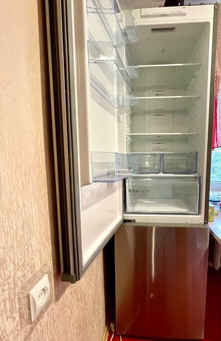 Холодильник BOSCH KGN39VI306