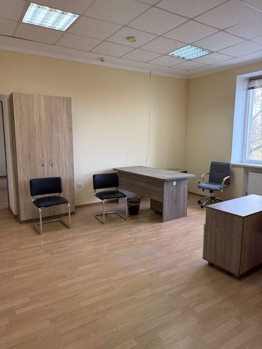 Здаю в оренду офіс в офісном центрі на Пушкінскій