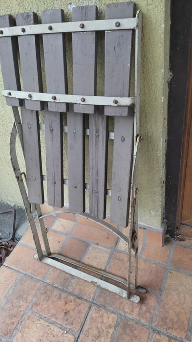 Stare krzesło ogrodowe składane vintage
