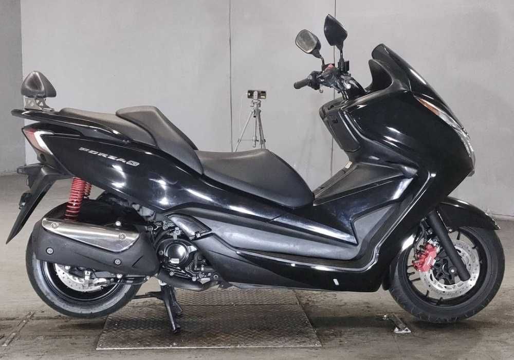 Максі-скутер Honda Forza 250 SI MF12 2013 Пробіг: 27 422 км