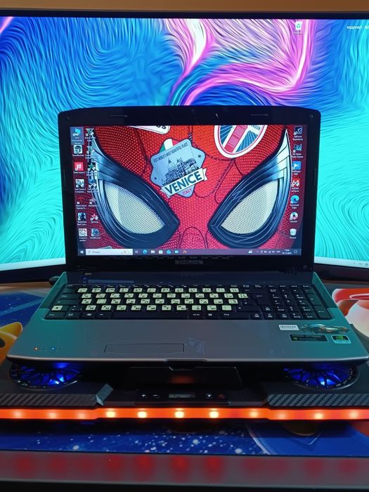 Ігровий ноутбук Medion Akoya / GeForce GT 555M / i5 + багато ігор