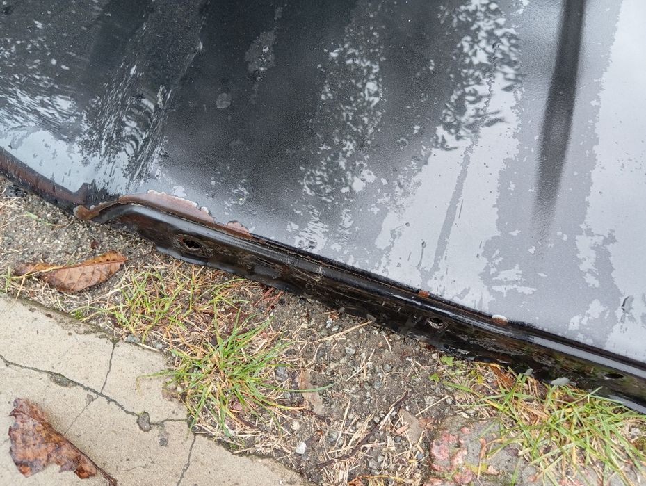 Продам капот черного цвета Шкода Октавия тур