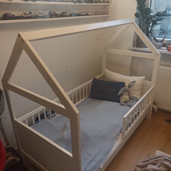 Łóżko dziecięce domek białeayerac 70x 140