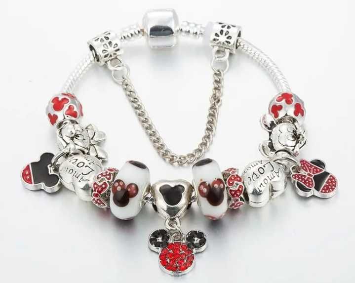 Pulseiras originais Pandora, restos de loja .