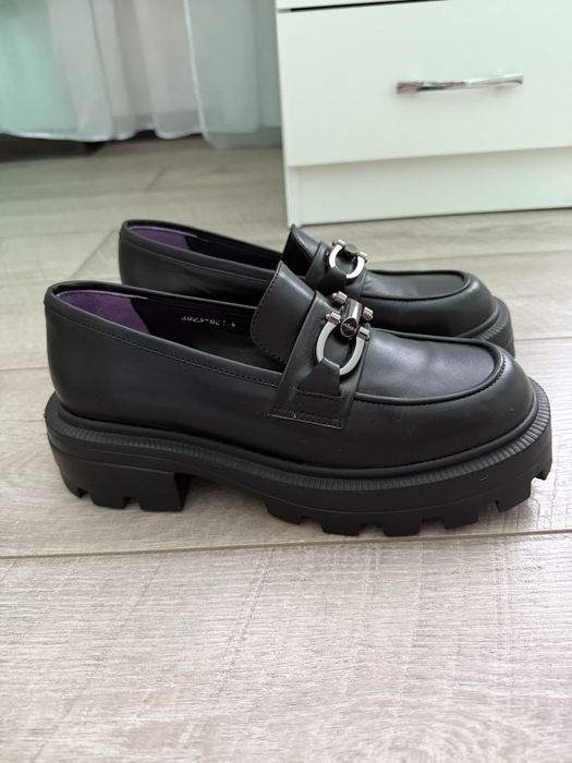 Чорні лофери з натуральної шкіри (Alex Bell)