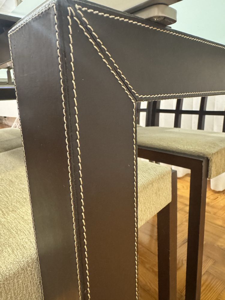 Mesa de vidro extensivel + 4 cadeiras