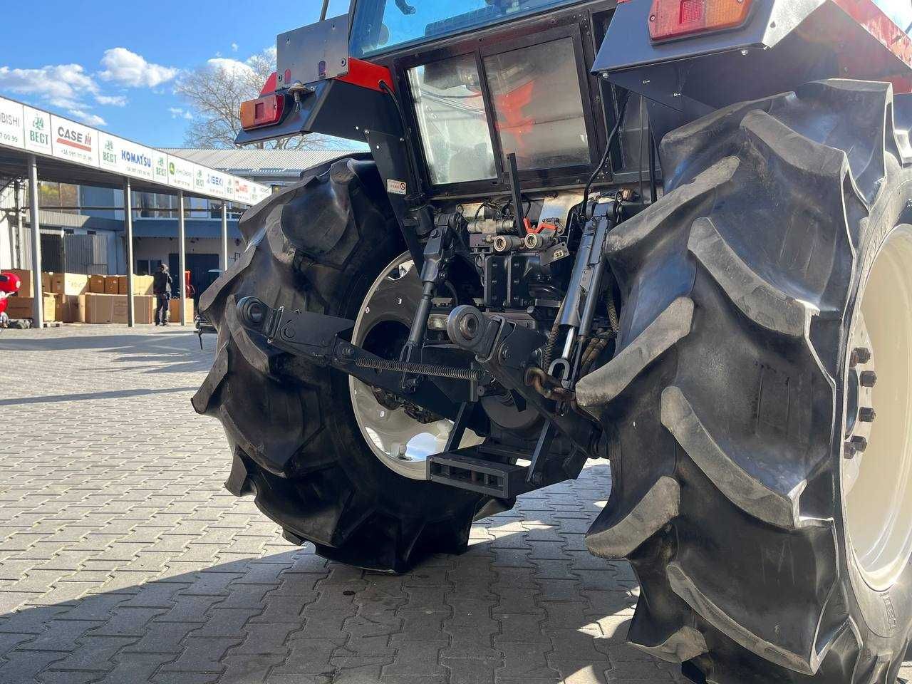 Kubota M1 - 65 Японський трактор