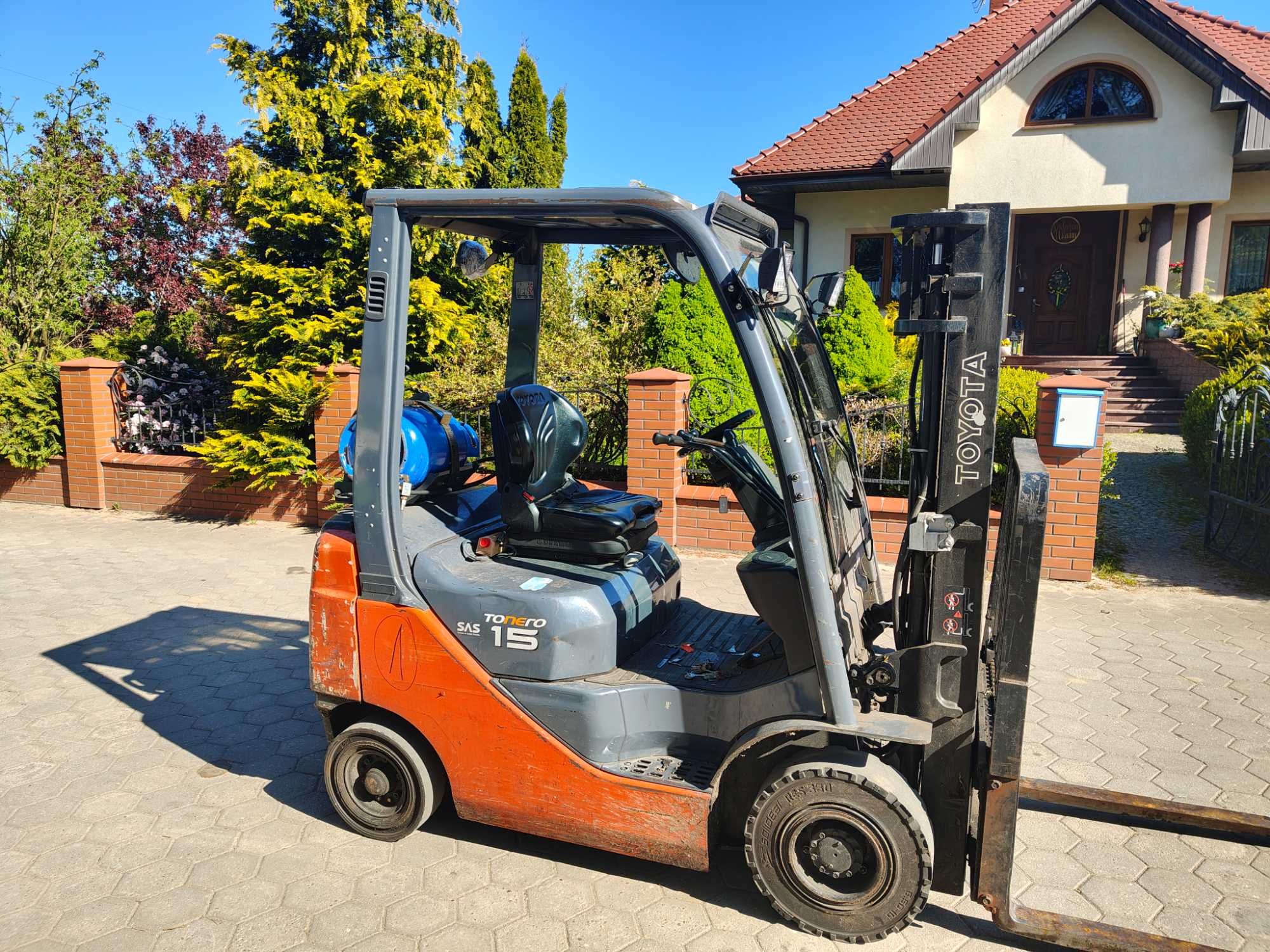 Wózek widłowy TOYOTA TONERO 15 02-8FGF15
