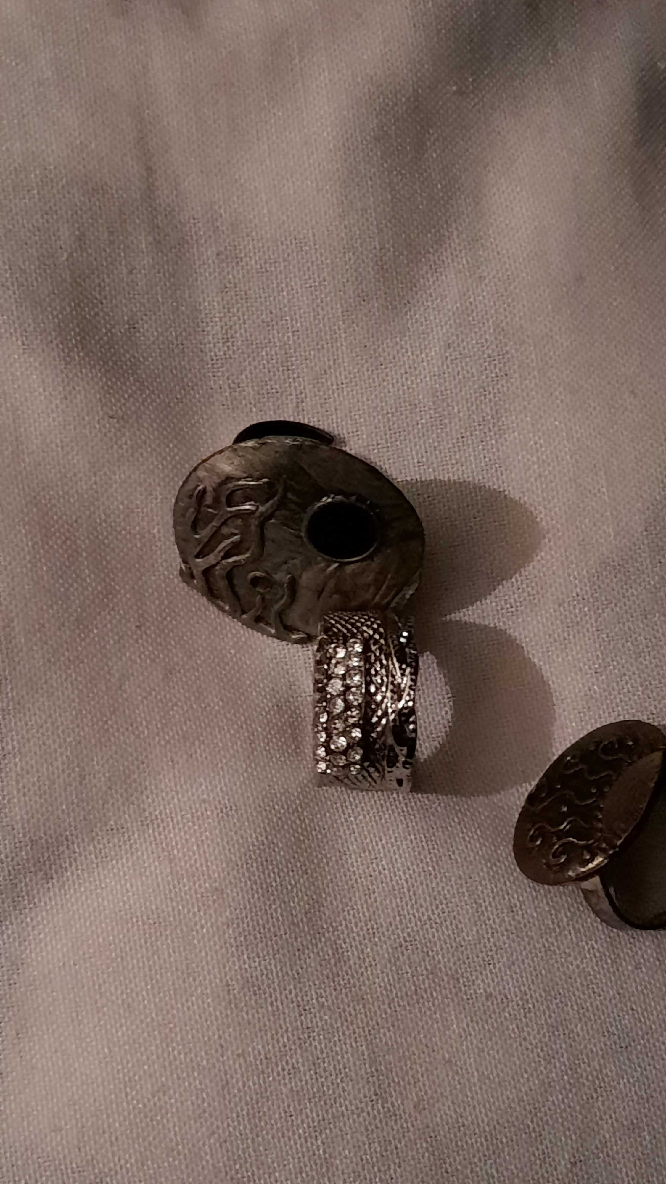 anéis e brincos  cada por 2€ só
