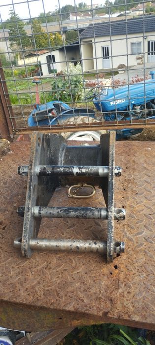 Vendo engate fixo para trator
