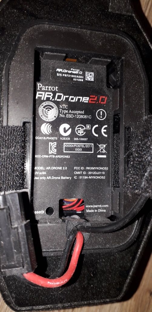 Parrot ar drone 2.0 , uruchamia się.