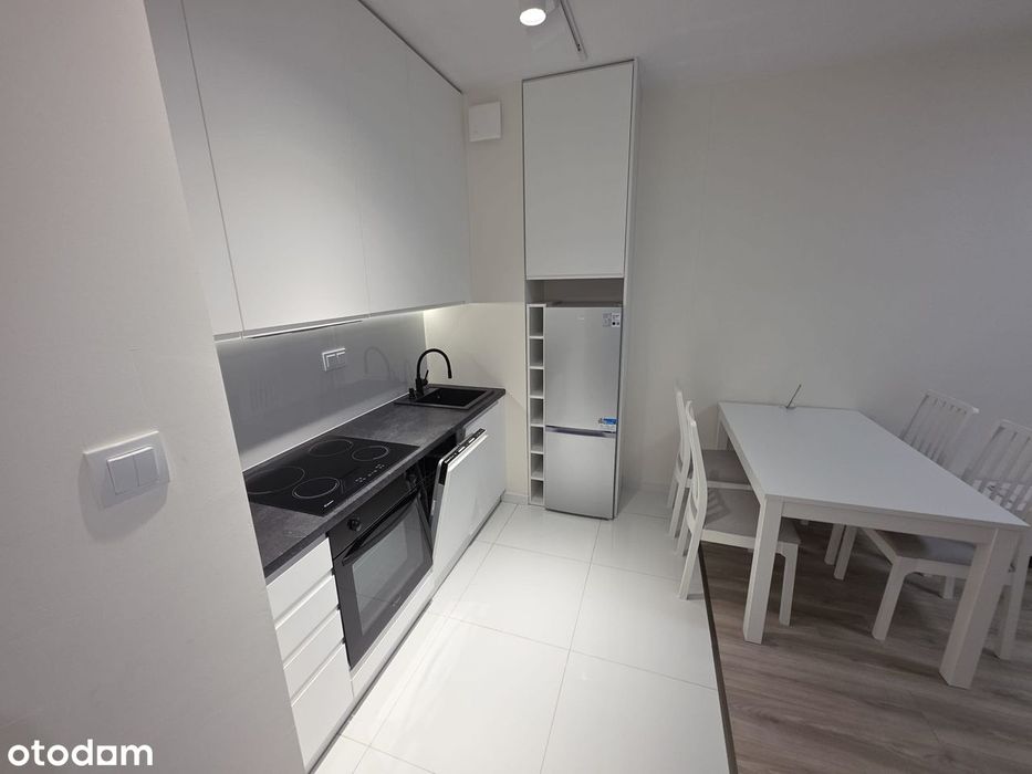 Dwupokojowe mieszkanie z klimatyzacją – english speaking owner.