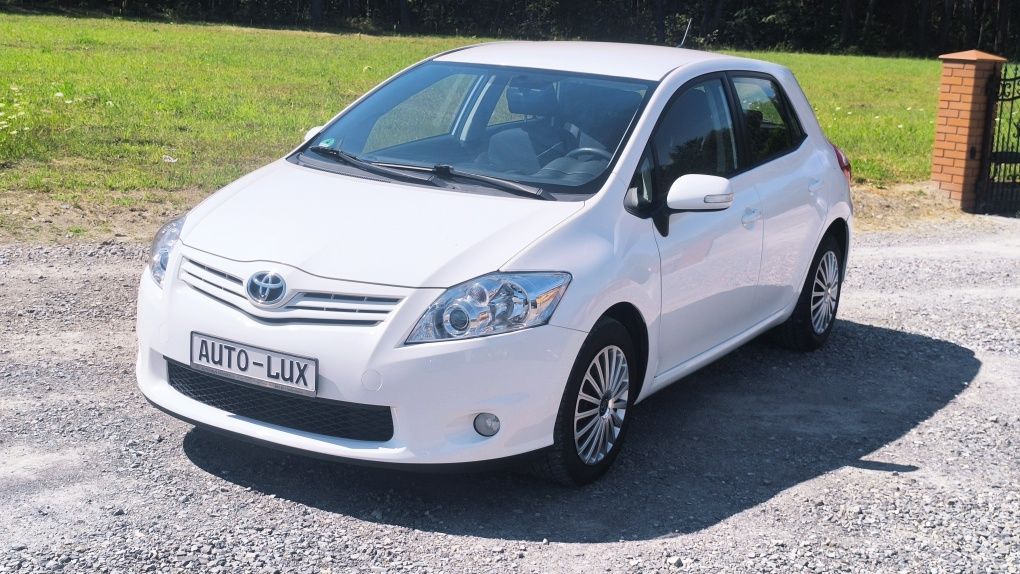 ///Piękna Toyota Auris 1,6 B Valve Matic 2010r LIFT z Niemiec///