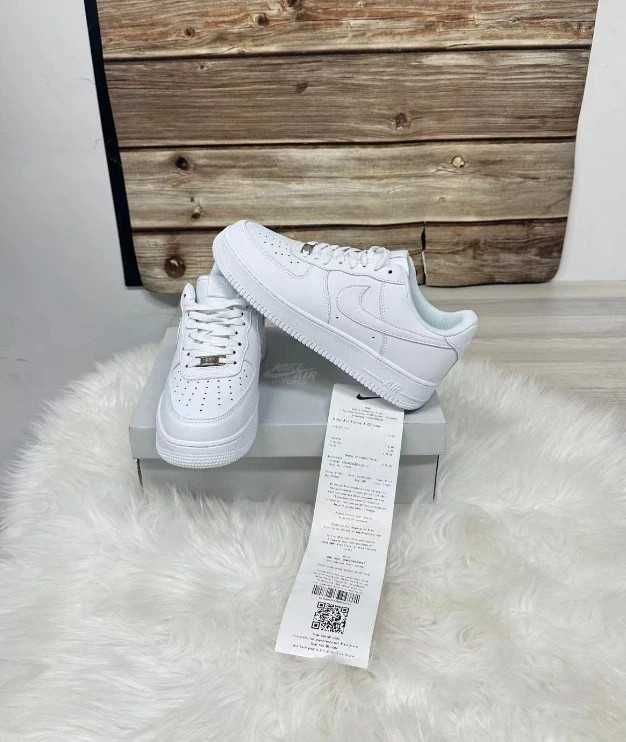 White\Powietrze*DamskieNikeAIrJordan1Travis UnisexTrampki43