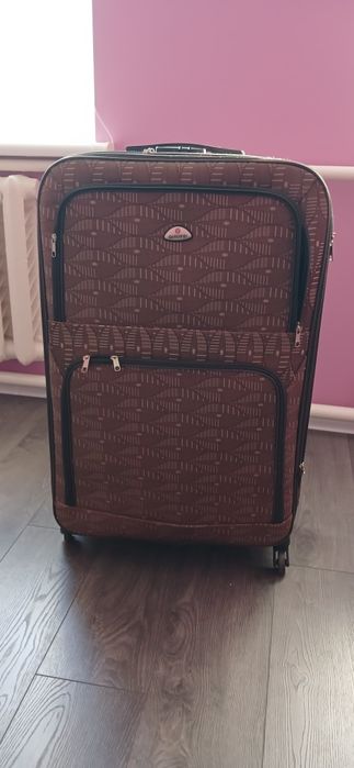 Валіза дорожня коричнева