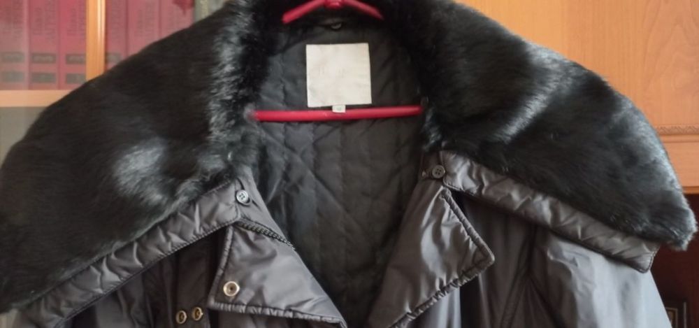 Хутро на воротніку  коротка  розмір M- 46