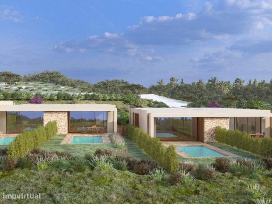 Moradias térreas geminadas em Resort de Golfe