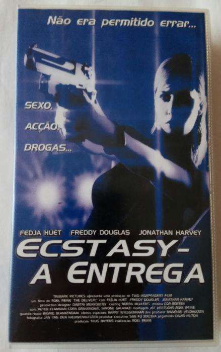 VHS - Space Cowboys, Ecstasy - A Entrega, O Ringue