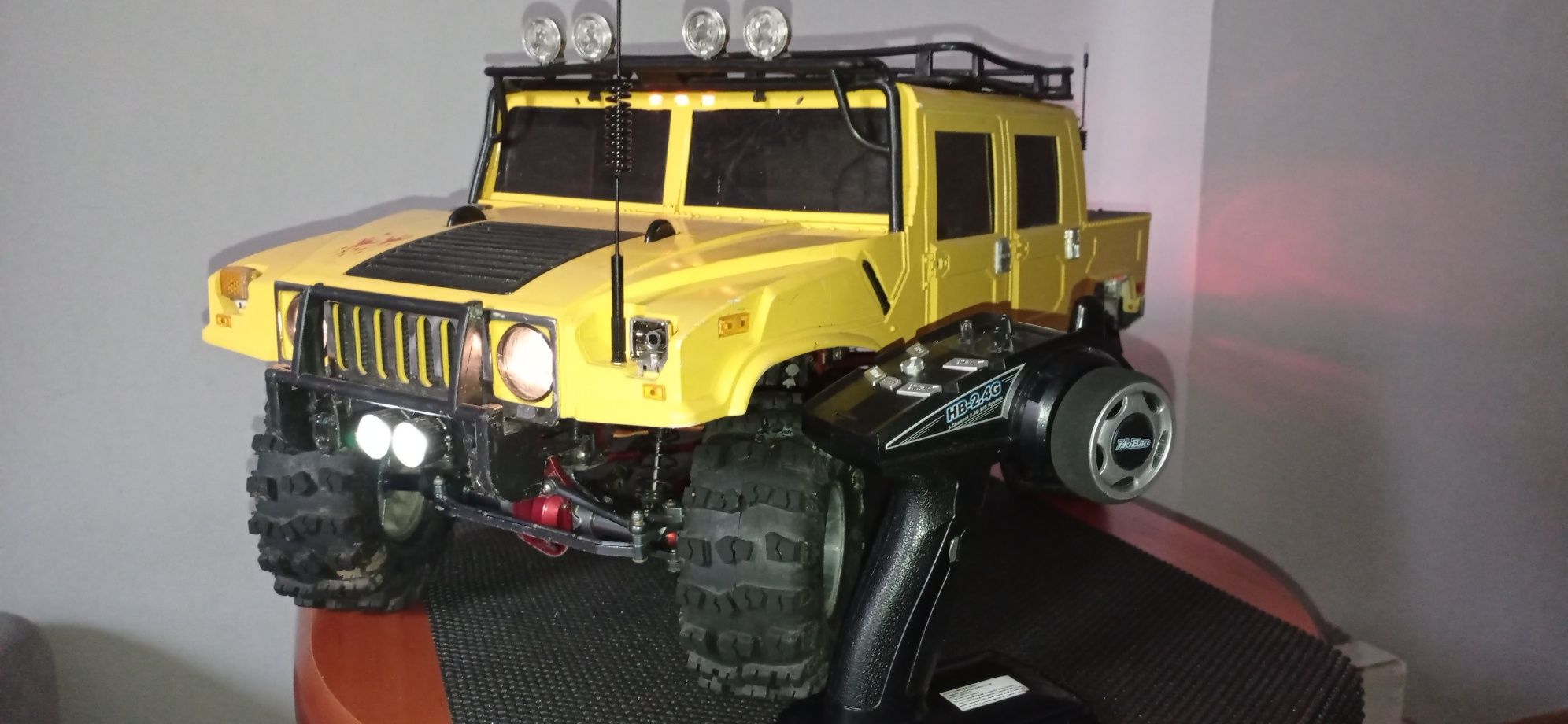 RC trial Hummer 1:6