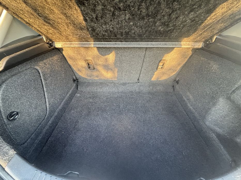 Mazda 3 1.6 105KM, niski przebieg 140 906, bogato wyposażona