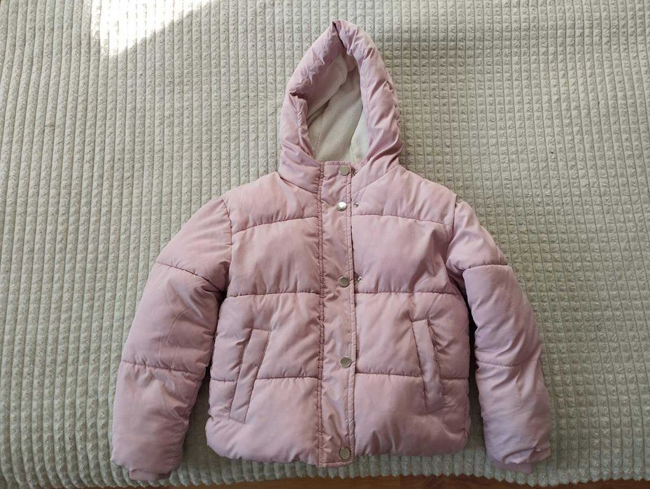 Продам зимню куртку на дівчину