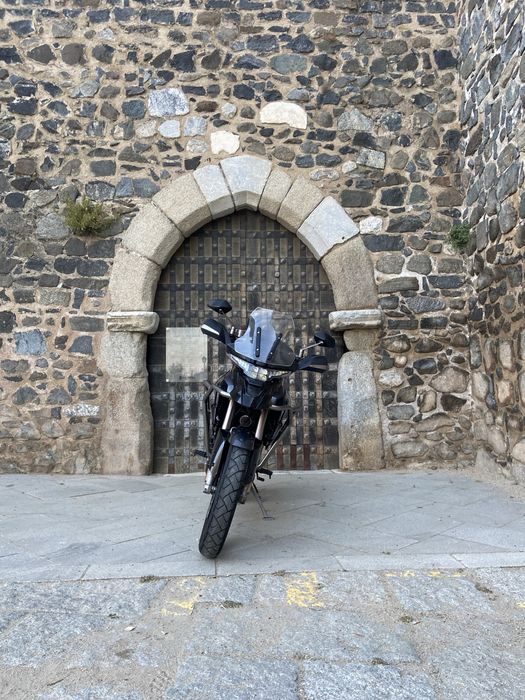 Zontes T310 T2 2021 c/ Top Case Givi