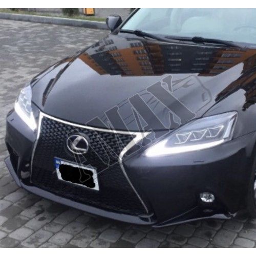 Lexus is 250 (2005-2013) Тюнингованный бампер с решеткой радиатора ПТФ