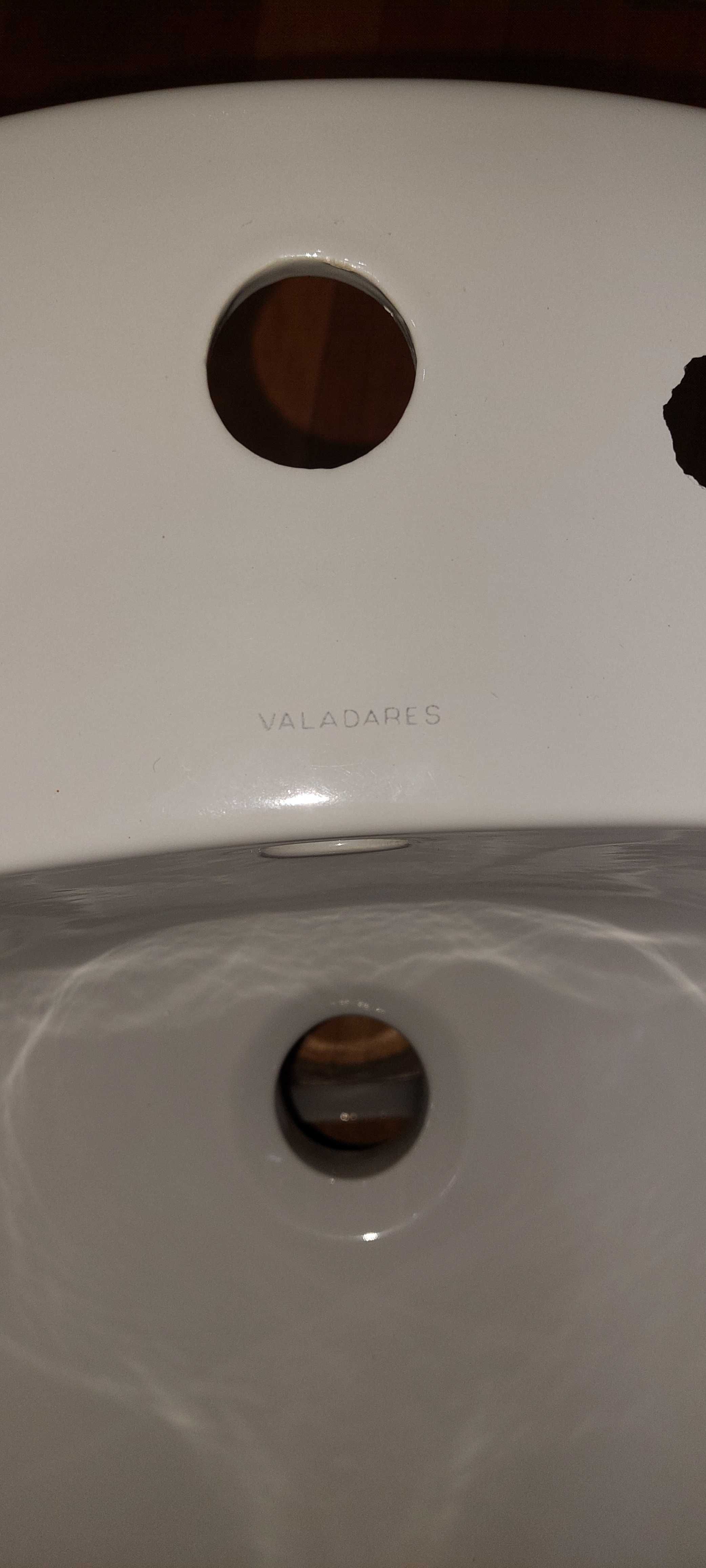 Bidé, marca Valadares