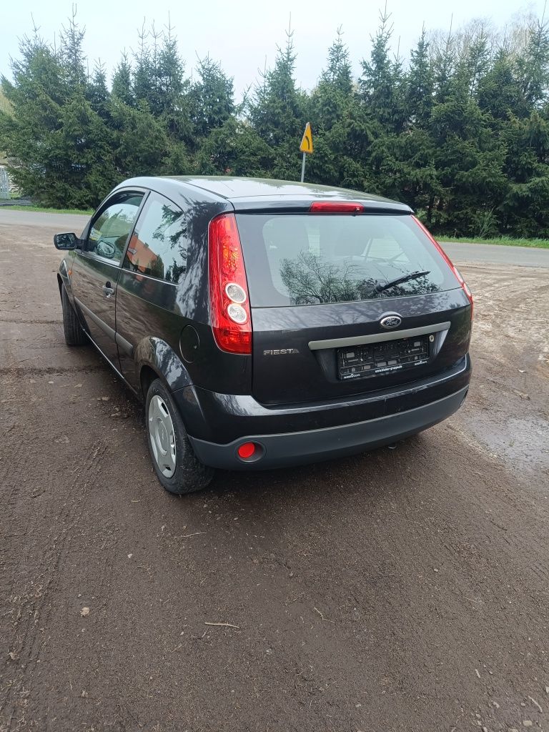 Ford Fiesta 1.3 benzyna 2006r. klima