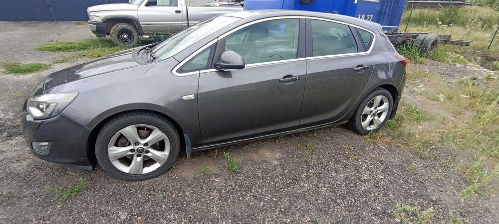 deska konsola kokpit airbagi pasy sensor opel astra j IV