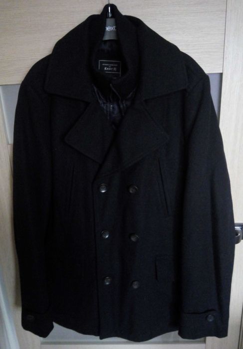 Чорне чоловіче пальто розмір S на 44