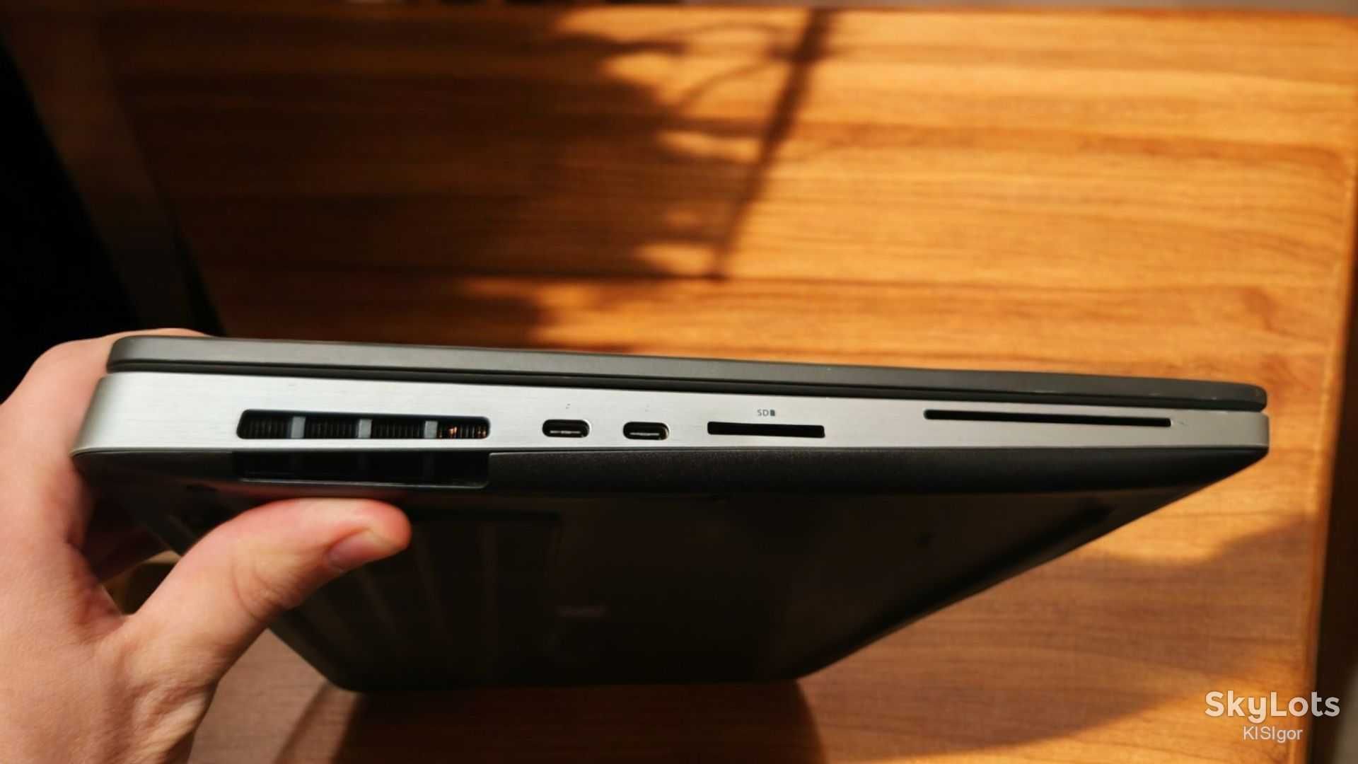 Робоча станція Dell Precision 7540 15.6" i7-9H/32Gb/256SSD/WX3200