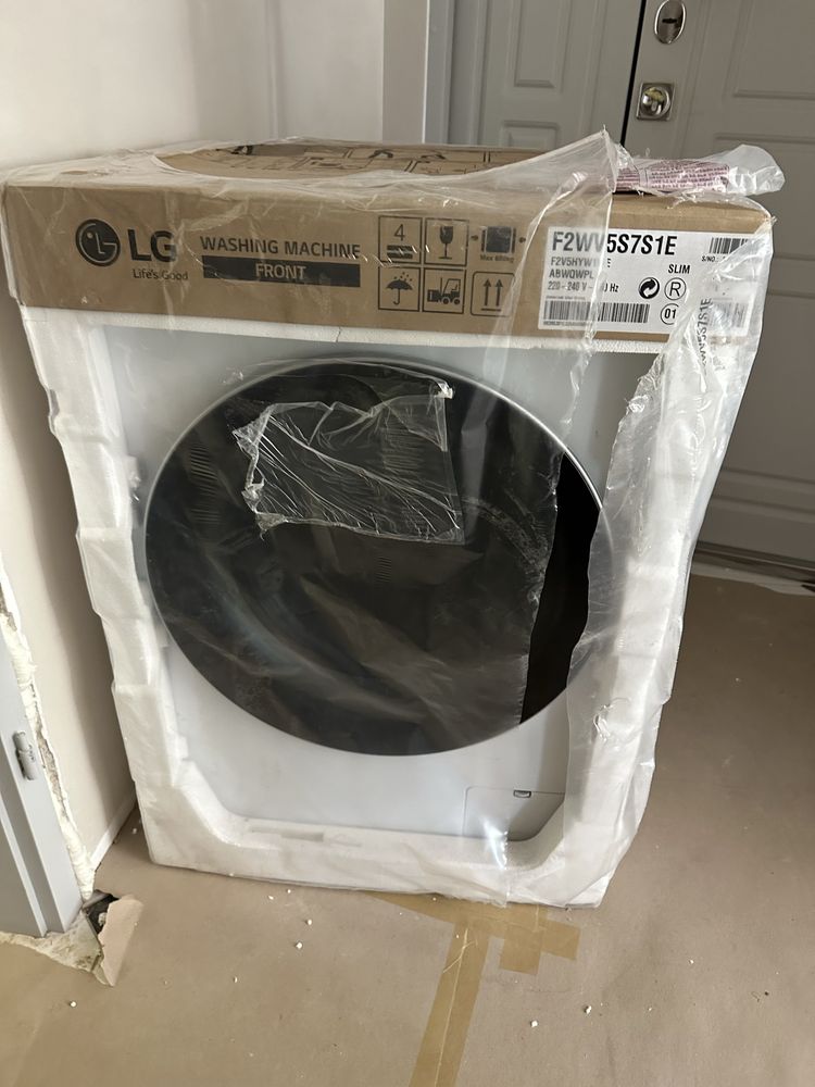 Продається пральна машина LG f2wv5s7s1e
